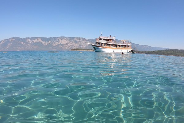 экскурсия на лодке по острову Седе́р и Клеопатре. самая красивая альтернатива среди лодочных туров
